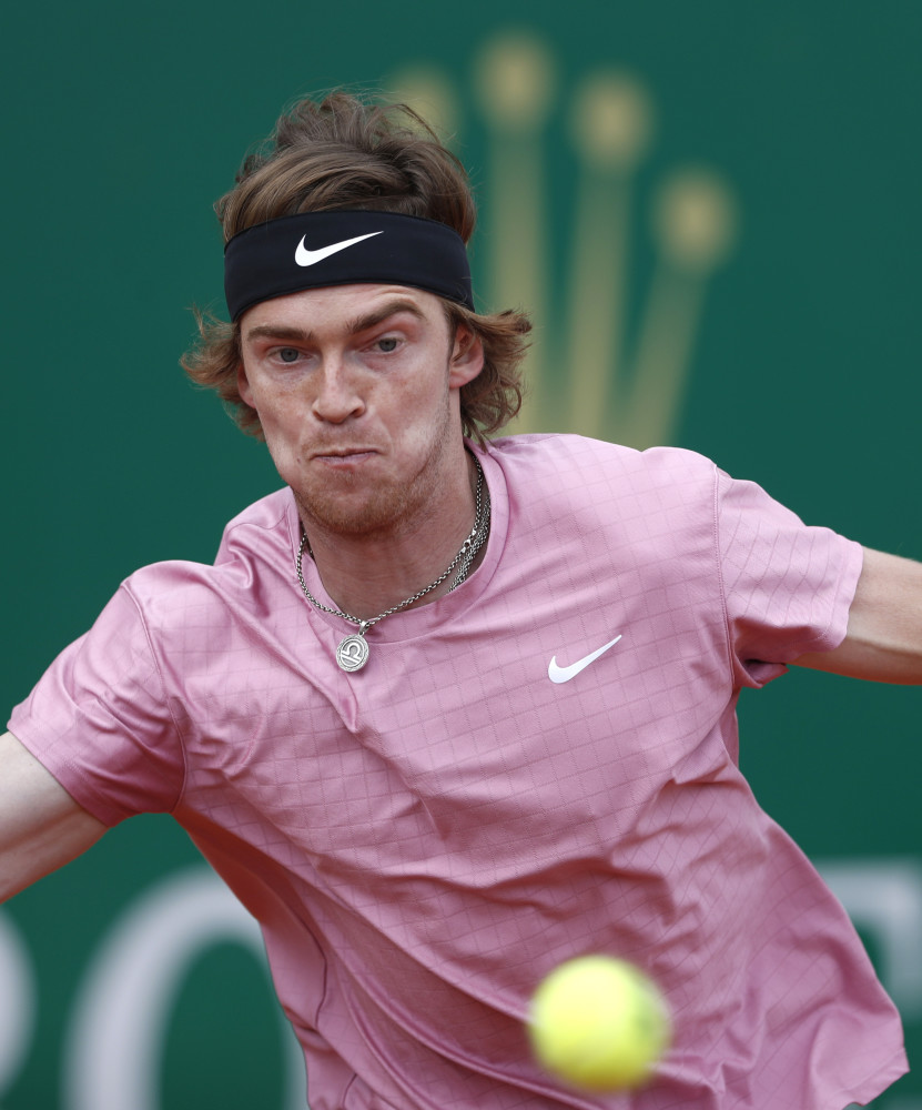 布置也显得 布置也显得