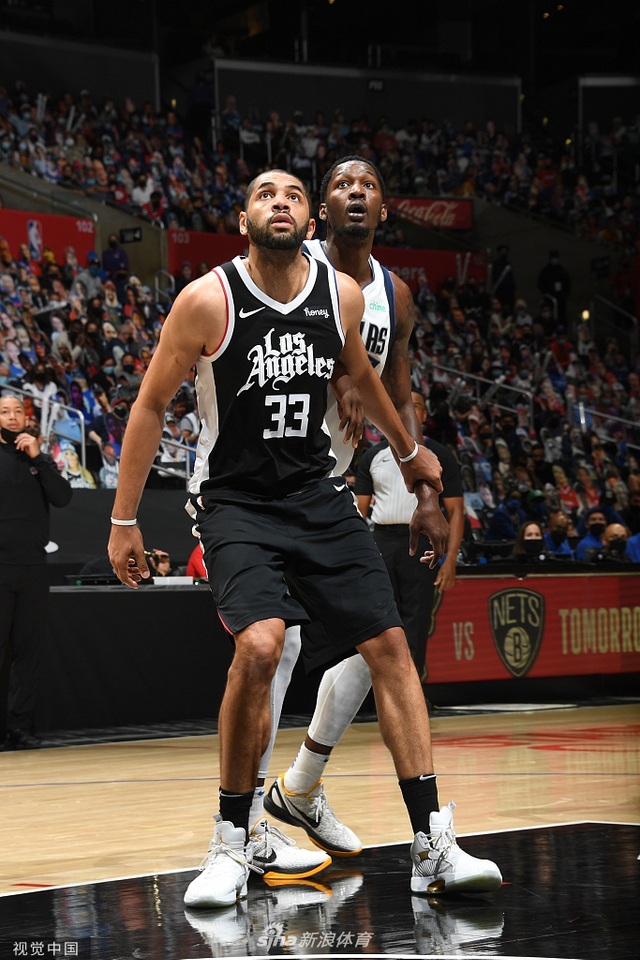 在这个充满 在这个充满