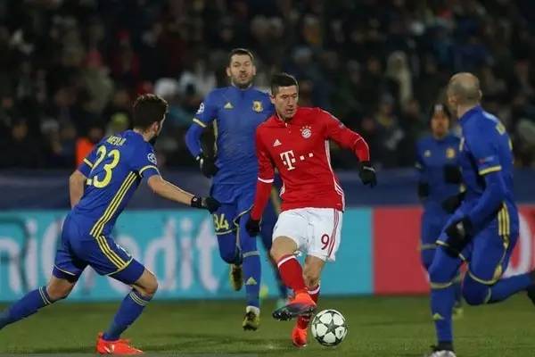 钢铁战神唐 钢铁战神唐