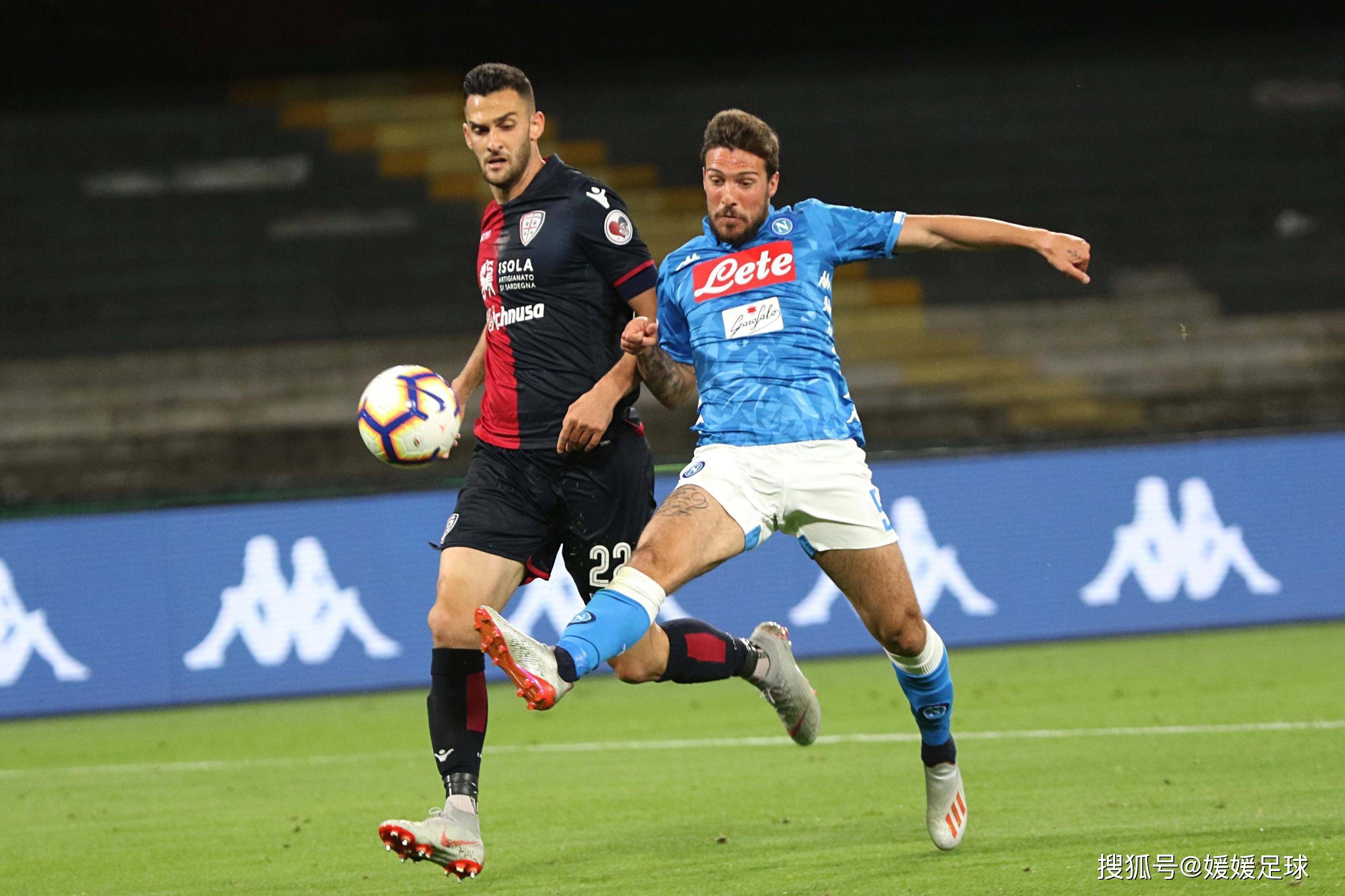 曼的四名球 曼的四名球