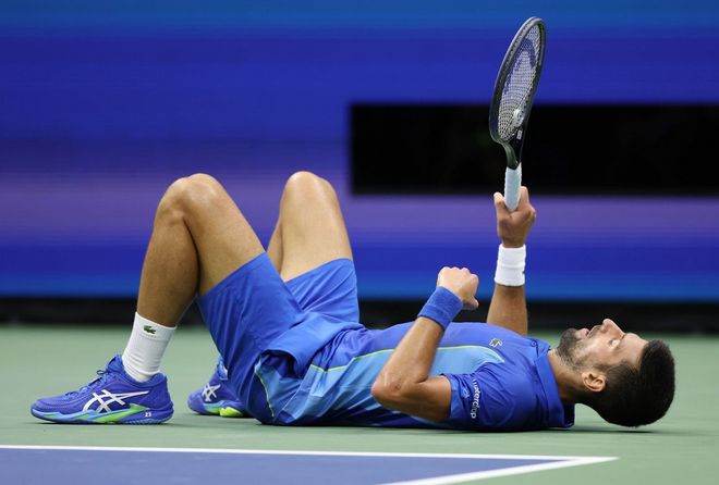 纵观整个赛 纵观整个赛