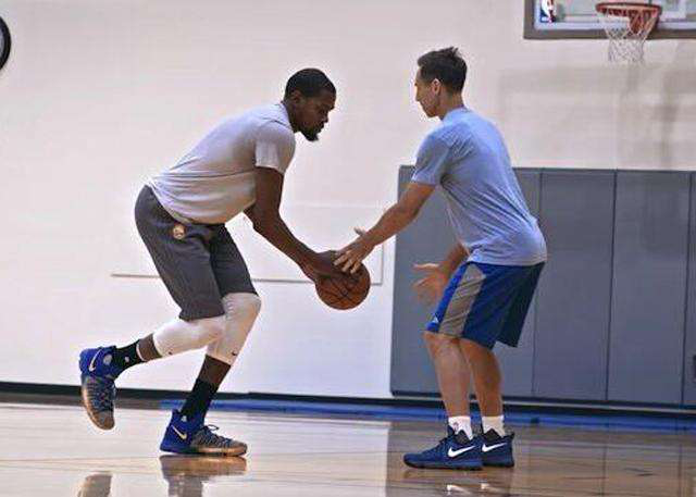 的忠诚和热 的忠诚和热